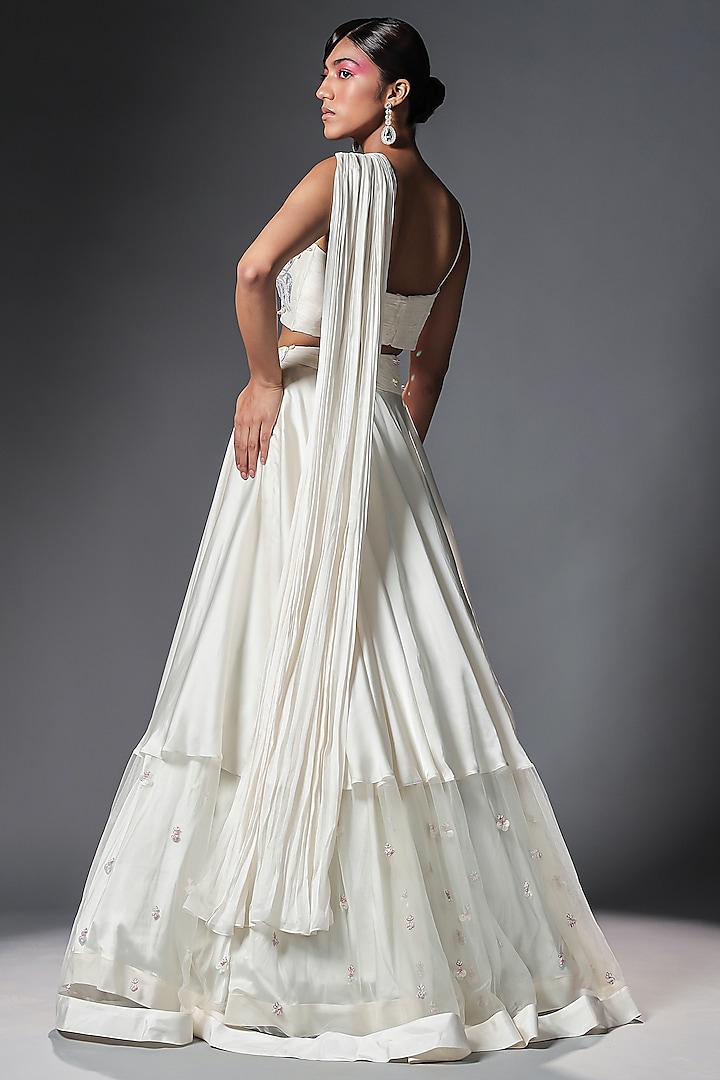 Shell White Embroidered Wedding Lehenga Set by Isha Gupta Tayal at Pernia's Pop Up Shop