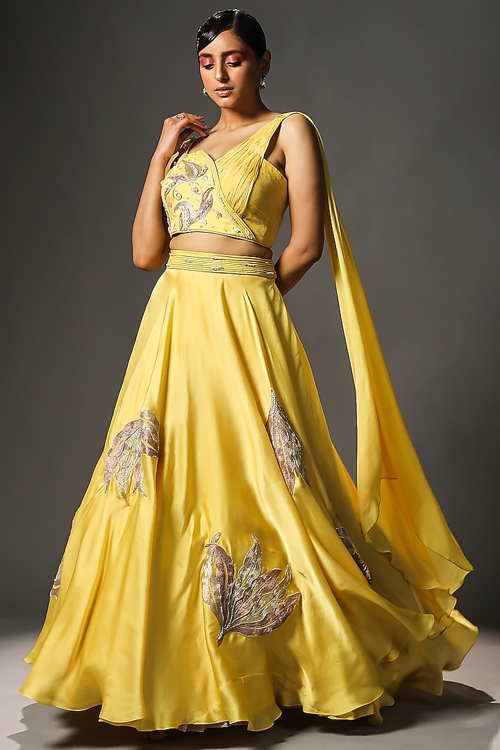 Daffodil Yellow Embroidered Lehenga Set Design by Isha Gupta Tayal at ...
