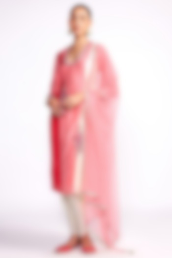 Watermelon Pink Silk Embroidered Kurta Set by Isha Gupta Tayal at Pernia's Pop Up Shop