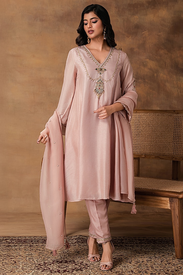 Pastel Pink Silk Embroidered Kurta Set by Isha Gupta Tayal at Pernia's Pop Up Shop