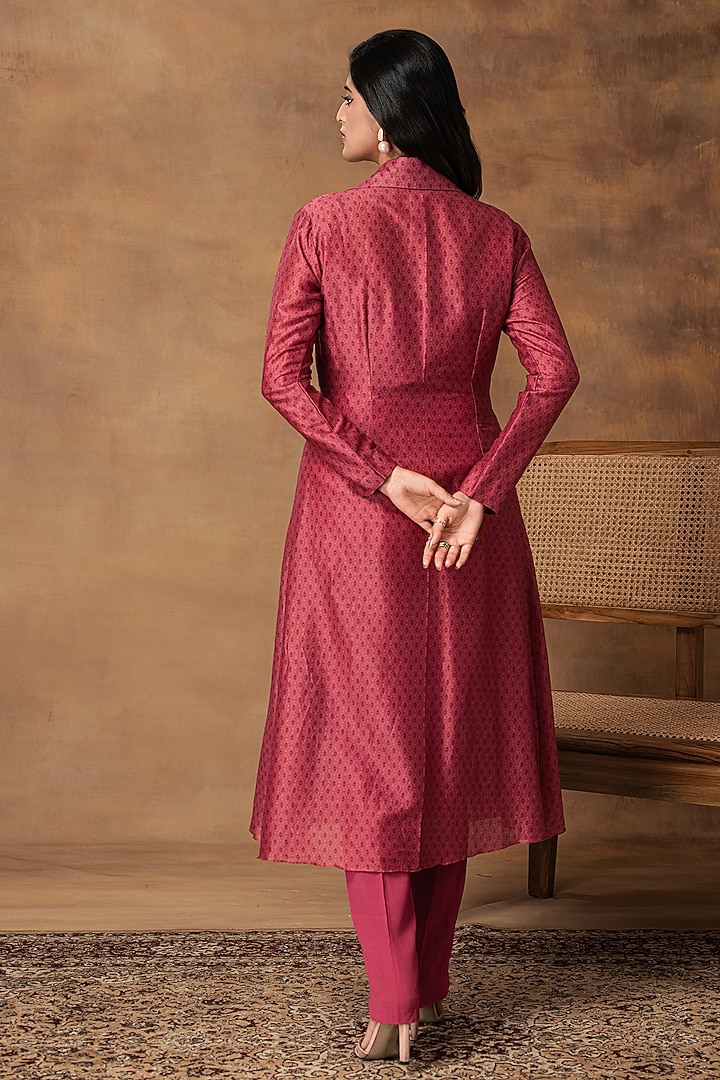 Pink Chanderi Printed & Embroidered Jacket-Style Kurta Set by Isha Gupta Tayal at Pernia's Pop Up Shop