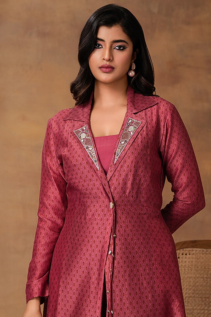 Pink Chanderi Printed & Embroidered Jacket-Style Kurta Set by Isha Gupta Tayal at Pernia's Pop Up Shop