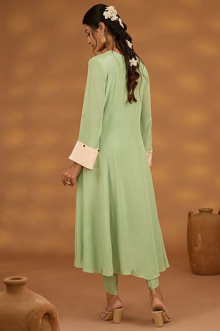 Green Crepe Dori Embroidered Kurta Set by Isha Gupta Tayal at Pernia's Pop Up Shop