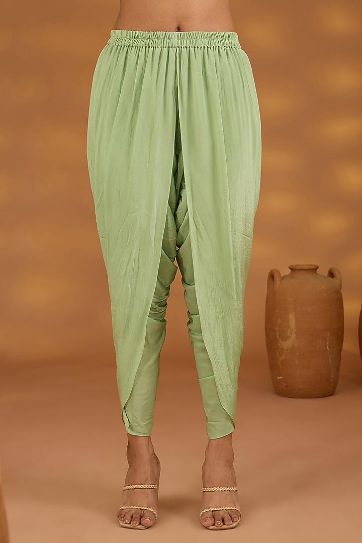 Green Crepe Dori Embroidered Kurta Set by Isha Gupta Tayal at Pernia's Pop Up Shop