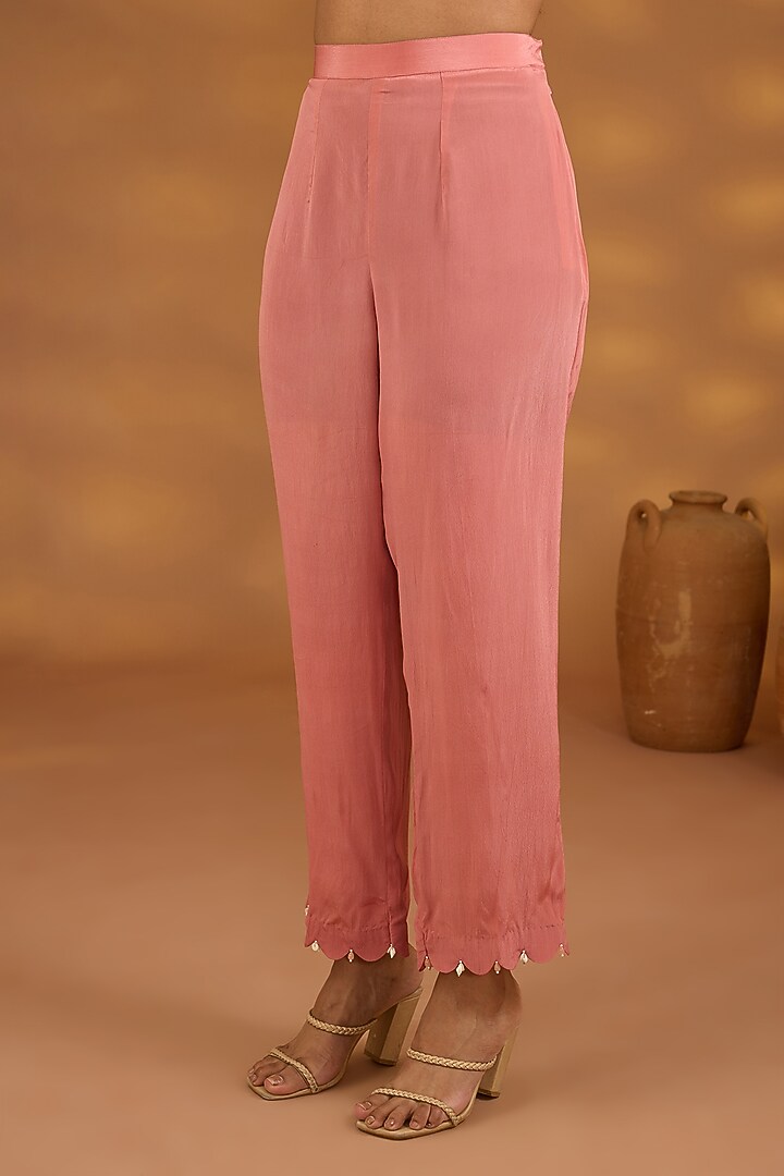 Pink & Red Crepe Zardosi Hand Embroidered Kurta Set by Isha Gupta Tayal at Pernia's Pop Up Shop