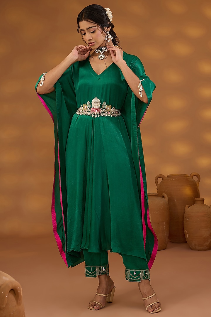 Green Chiffon Satin Draped Kurta Set by Isha Gupta Tayal at Pernia's Pop Up Shop