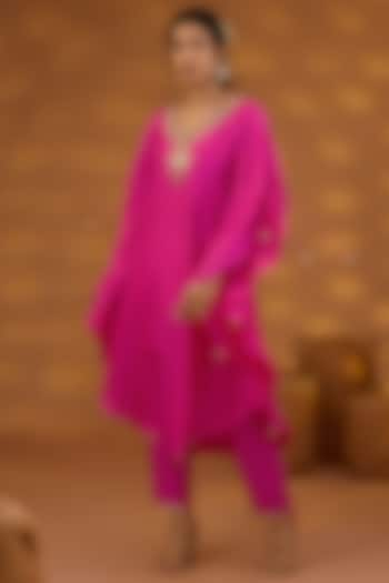 Pink Silk Hand Embroidered Kaftan Set by Isha Gupta Tayal at Pernia's Pop Up Shop