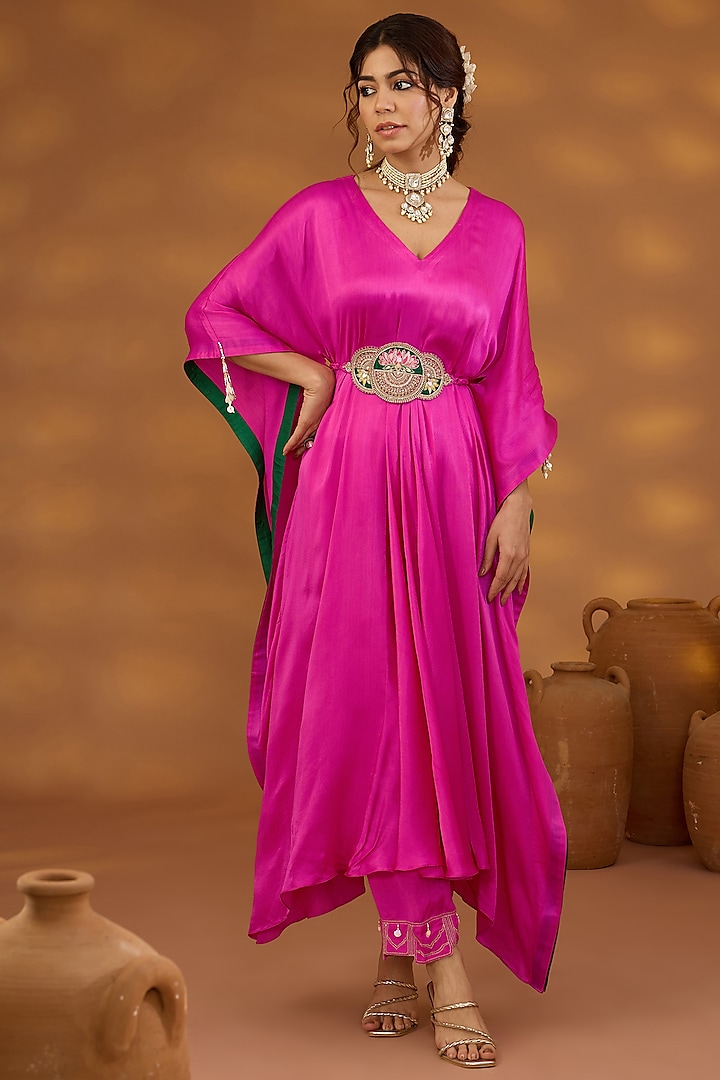 Pink Chiffon Satin Draped Kurta Set by Isha Gupta Tayal at Pernia's Pop Up Shop