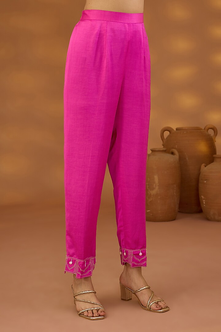 Pink Chiffon Satin Draped Kurta Set by Isha Gupta Tayal at Pernia's Pop Up Shop