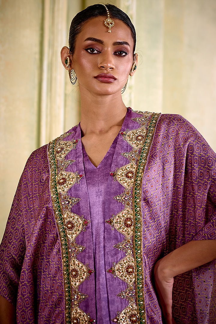 Lilac Dori Embroidered Kimono Set by Isha Gupta Tayal at Pernia's Pop Up Shop