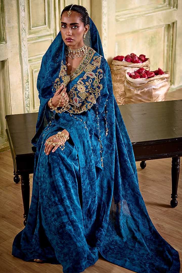 Striking Blue Organza Texture-Printed Pre-Draped Wedding Saree Set by Isha Gupta Tayal at Pernia's Pop Up Shop