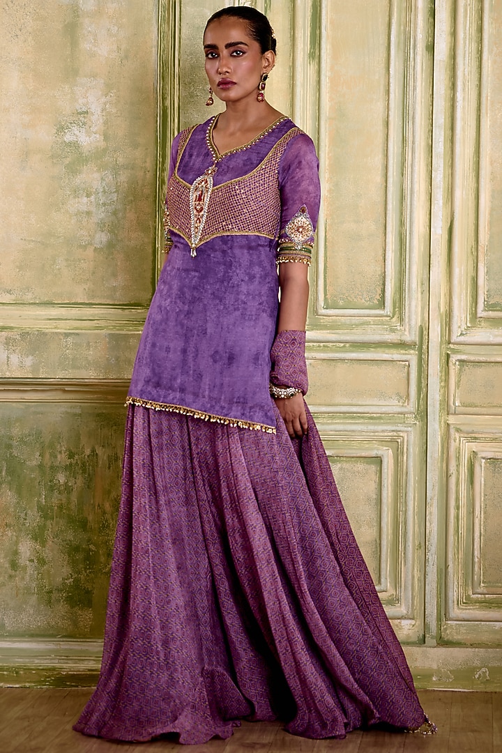 Lilac Organza Texture-Printed Wedding Sharara Set by Isha Gupta Tayal at Pernia's Pop Up Shop