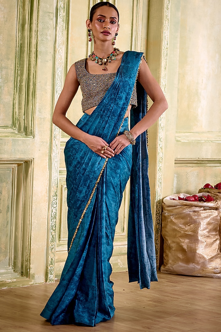 Jewel Blue Cupro Satin Texture Printed Pre-Draped Party Wear Saree Set by Isha Gupta Tayal at Pernia's Pop Up Shop