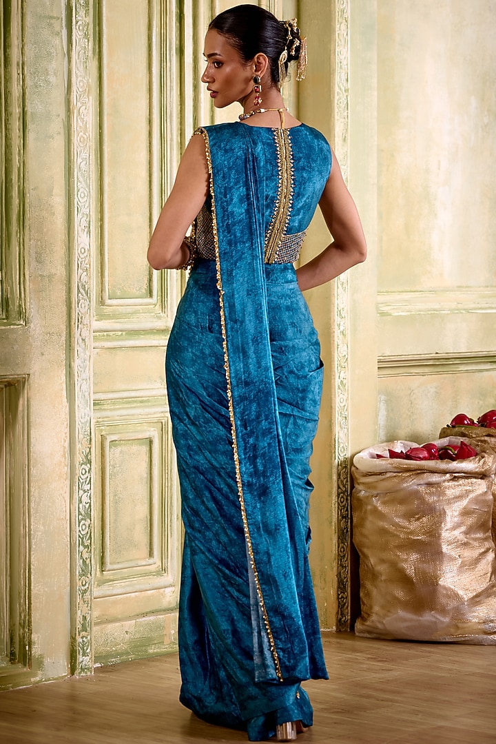 Jewel Blue Cupro Satin Texture Printed Pre-Draped Party Wear Saree Set by Isha Gupta Tayal at Pernia's Pop Up Shop