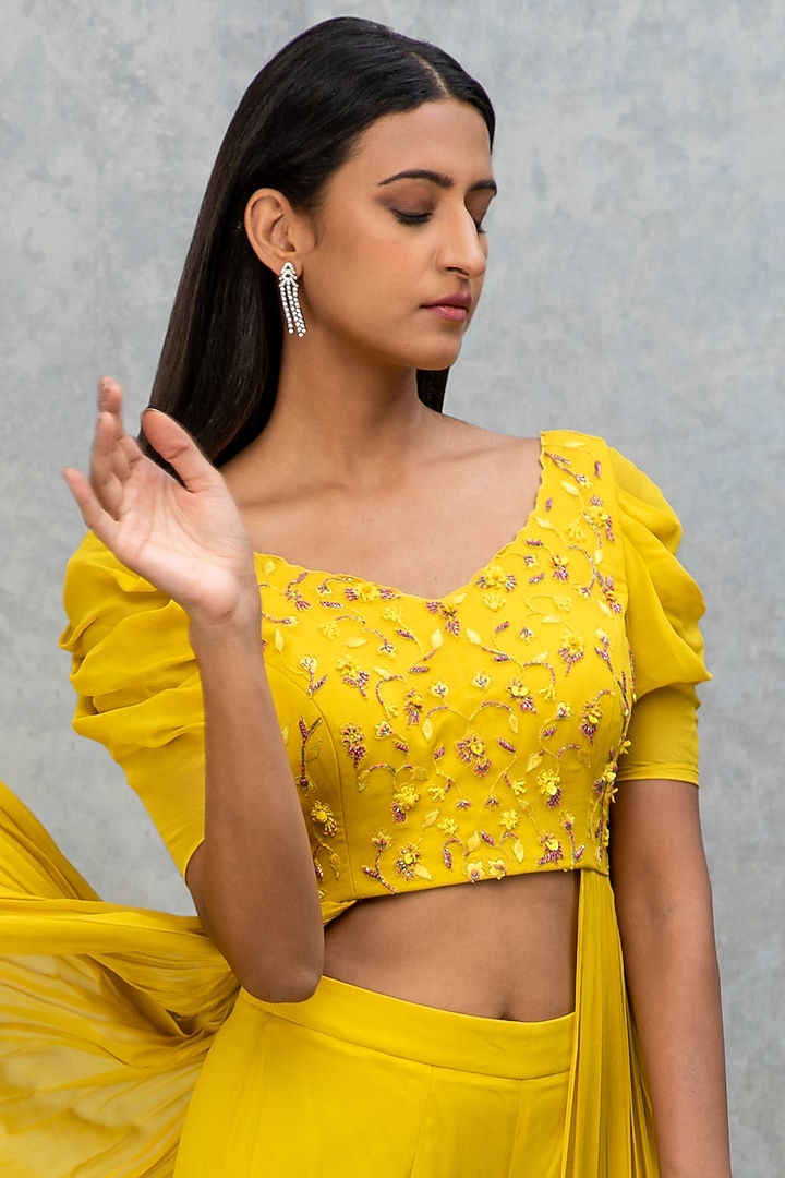 Citrine Yellow Embroidered Kurta Set by Isha Gupta Tayal at Pernia's Pop Up Shop