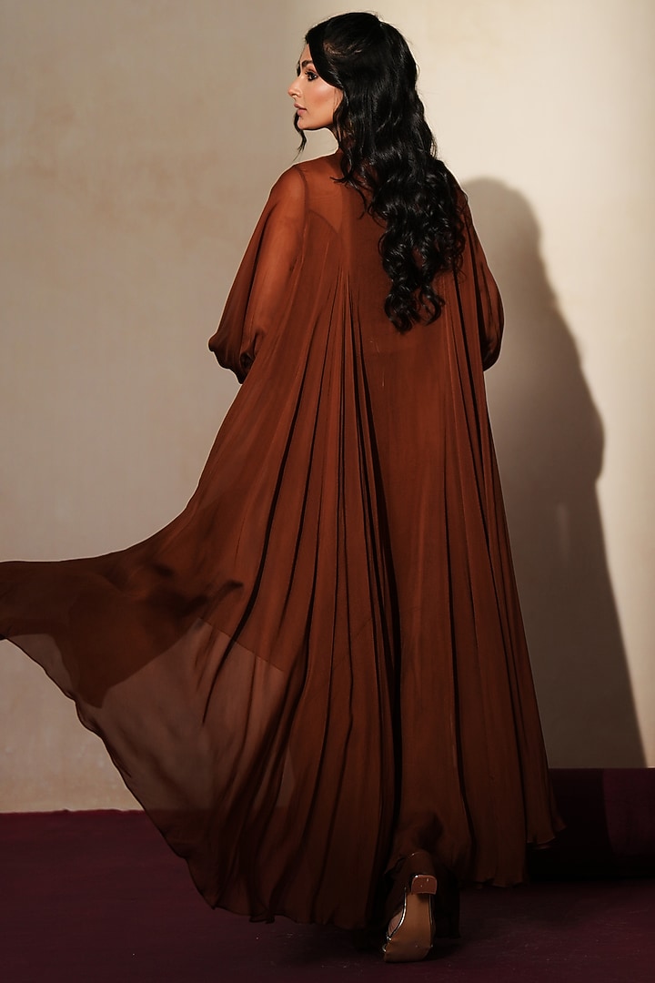 Metallic Brown Organza Zardosi Hand Embroidered Cape Set by Isha Gupta Tayal at Pernia's Pop Up Shop