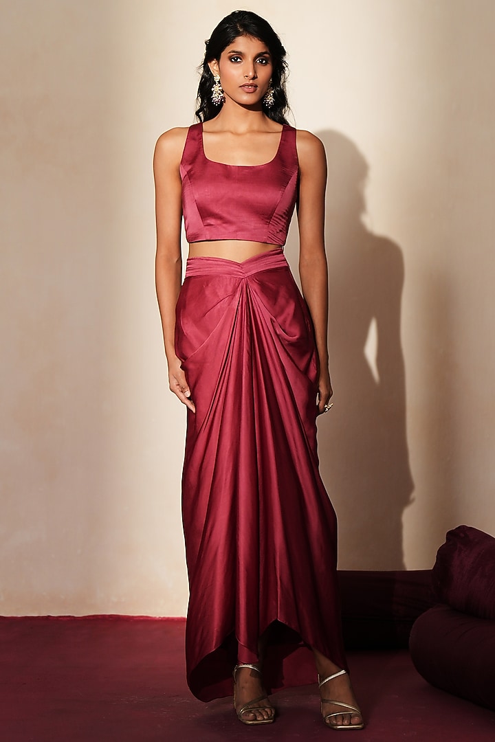 Metallic Mauve Pink Satin Draped Skirt Set by Isha Gupta Tayal at Pernia's Pop Up Shop