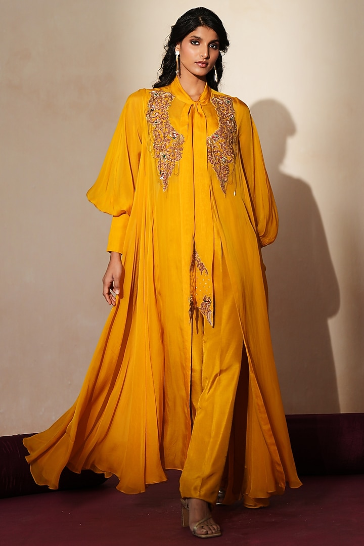 Golden Yellow Organza Zardosi Embroidered Cape Set by Isha Gupta Tayal at Pernia's Pop Up Shop