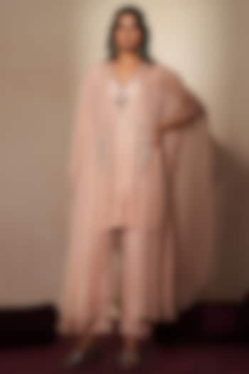 Metallic Soft Pink Silk Hand Embroidered Kurta Set by Isha Gupta Tayal at Pernia's Pop Up Shop