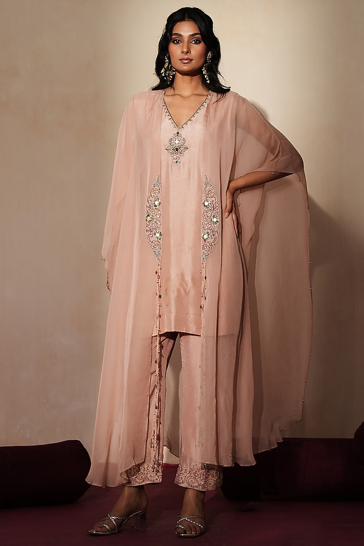 Metallic Soft Pink Silk Hand Embroidered Kurta Set by Isha Gupta Tayal at Pernia's Pop Up Shop