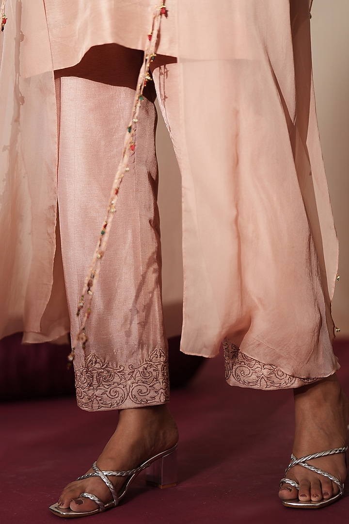 Metallic Soft Pink Silk Hand Embroidered Kurta Set by Isha Gupta Tayal at Pernia's Pop Up Shop