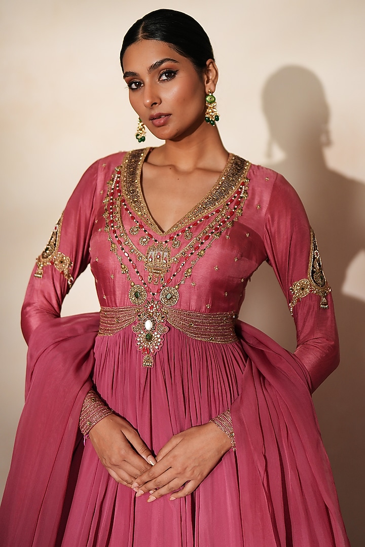 Metallic Mauve Pink Silk & Organza Jadau Embroidered Wedding Anarkali Set by Isha Gupta Tayal at Pernia's Pop Up Shop