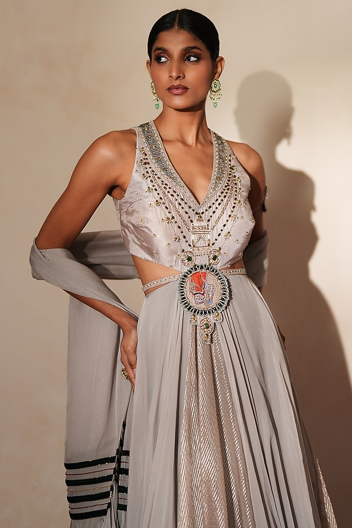Metallic Grey Organza & Zari Tissue Jadau Embroidered Wedding Anarkali Set by Isha Gupta Tayal at Pernia's Pop Up Shop