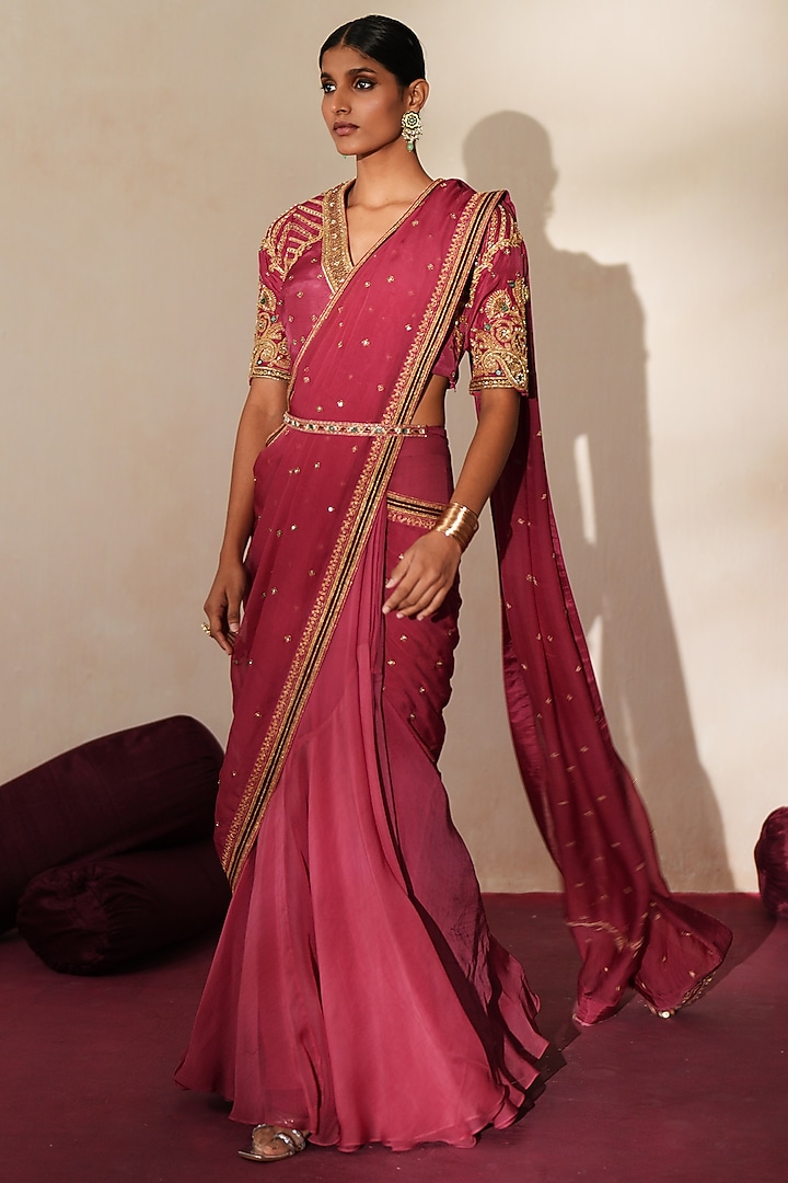 Metallic Mauve Pink Georgette & Organza Embroidered Pre-Draped Wedding Saree Set by Isha Gupta Tayal at Pernia's Pop Up Shop