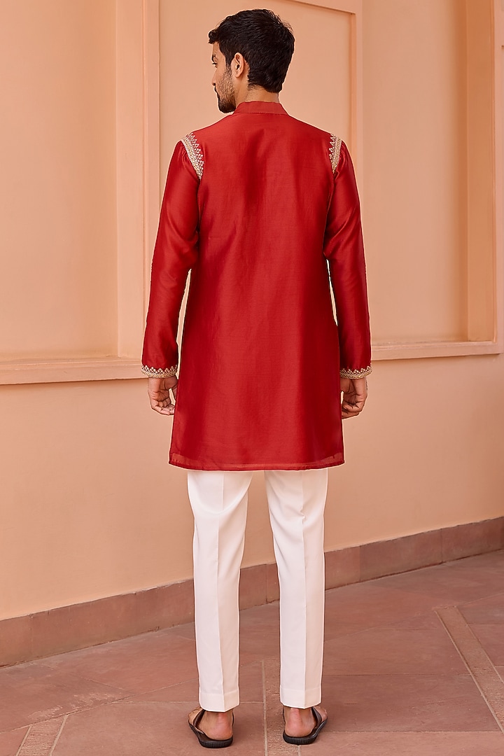 Red Pure Chanderi Silk Hand Embroidered Kurta by Isha Gupta Tayal Men at Pernia's Pop Up Shop