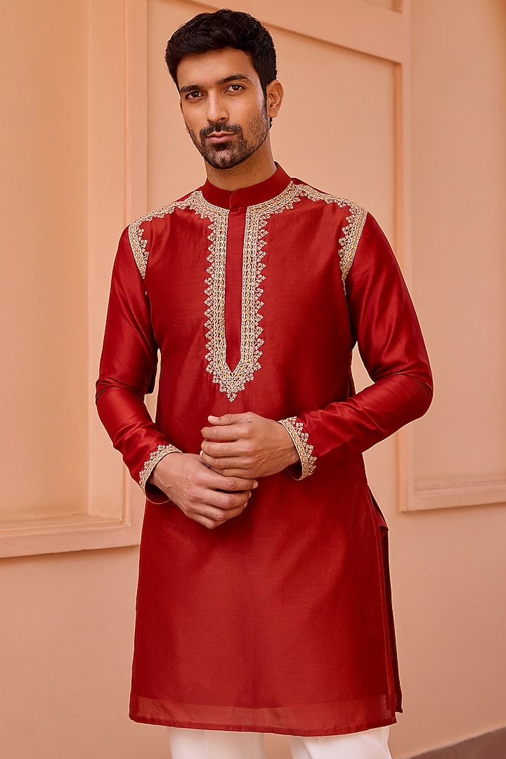 Red Pure Chanderi Silk Hand Embroidered Kurta by Isha Gupta Tayal Men at Pernia's Pop Up Shop