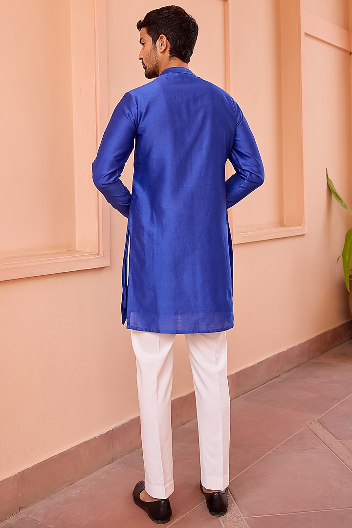Blue Pure Chanderi Silk Hand Embroidered Kurta by Isha Gupta Tayal Men at Pernia's Pop Up Shop