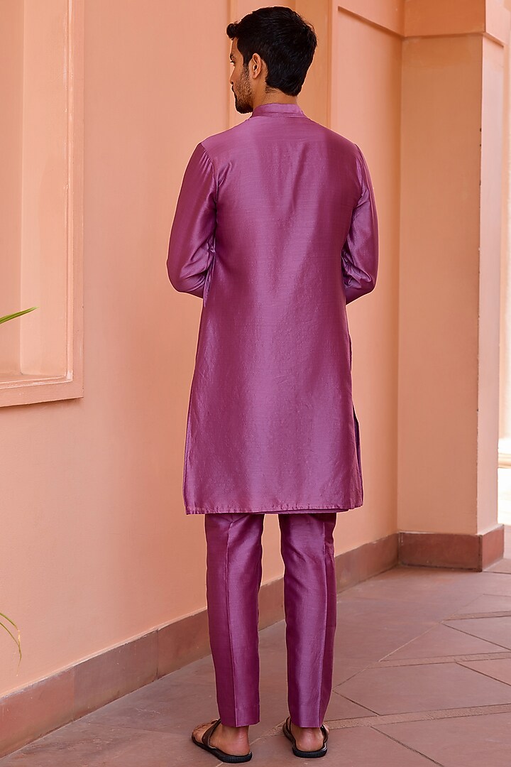 Plum Earthy Pink Pure Chanderi Silk Hand Embroidered Kurta by Isha Gupta Tayal Men at Pernia's Pop Up Shop