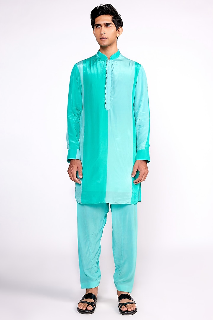 Aqua Blue Crepe Color-Blocked Kurta by Isha Gupta Tayal Men at Pernia's Pop Up Shop