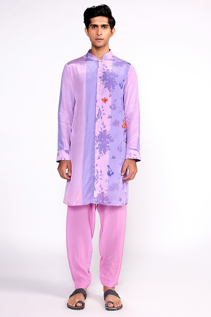 Lilac Crepe Printed Kurta Set by Isha Gupta Tayal Men at Pernia's Pop Up Shop