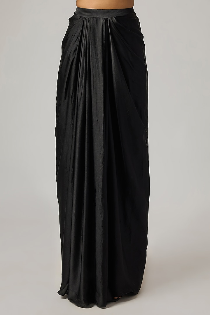 Black Net Off-Shoulder Cape Set by ISTYA at Pernia's Pop Up Shop