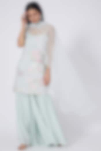 Mint Beads Embroidered Kurta Set by Itara An Another at Pernia's Pop Up Shop