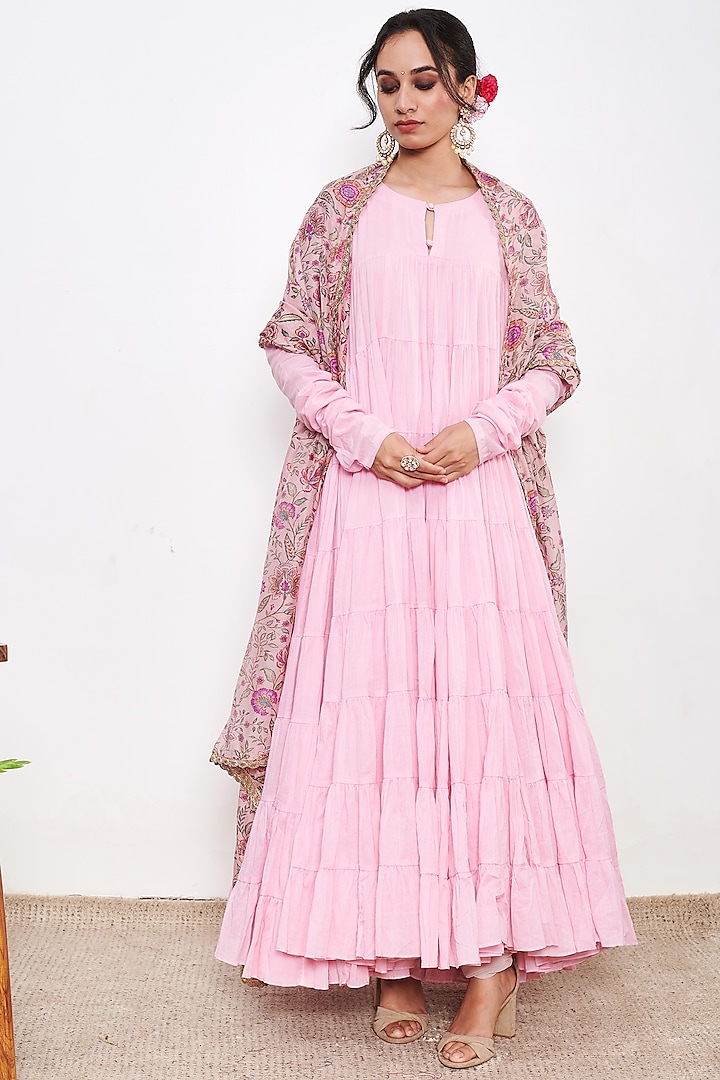 Pink Mul Tiered Anarkali Set by Itraake