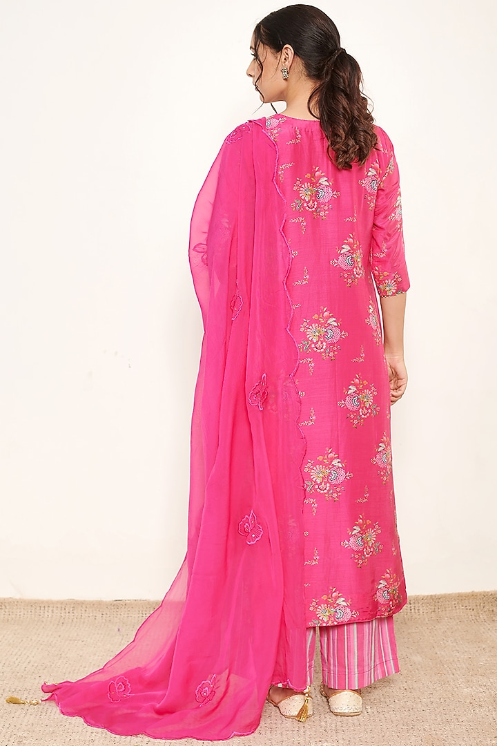 Hot Pink Chanderi Printed Kurta Set by Itraake at Pernia's Pop Up Shop