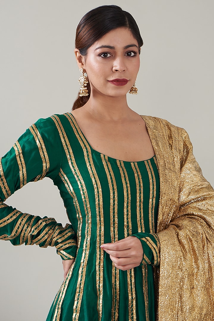 Green Silk Chanderi Bridal Anarkali Set by ITRH at Pernia's Pop Up Shop