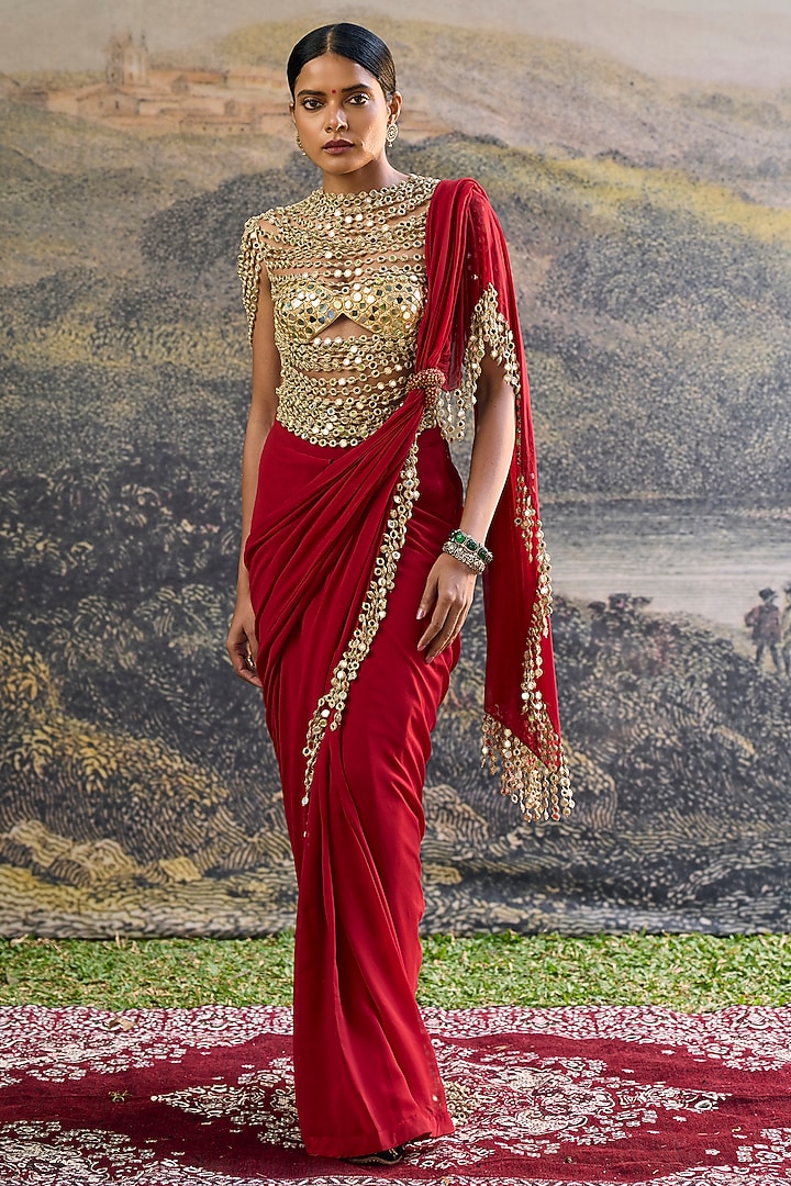 Red Georgette Mirror Embroidered Pre-Draped Paneled Reception Saree Set by ITRH at Pernia's Pop Up Shop