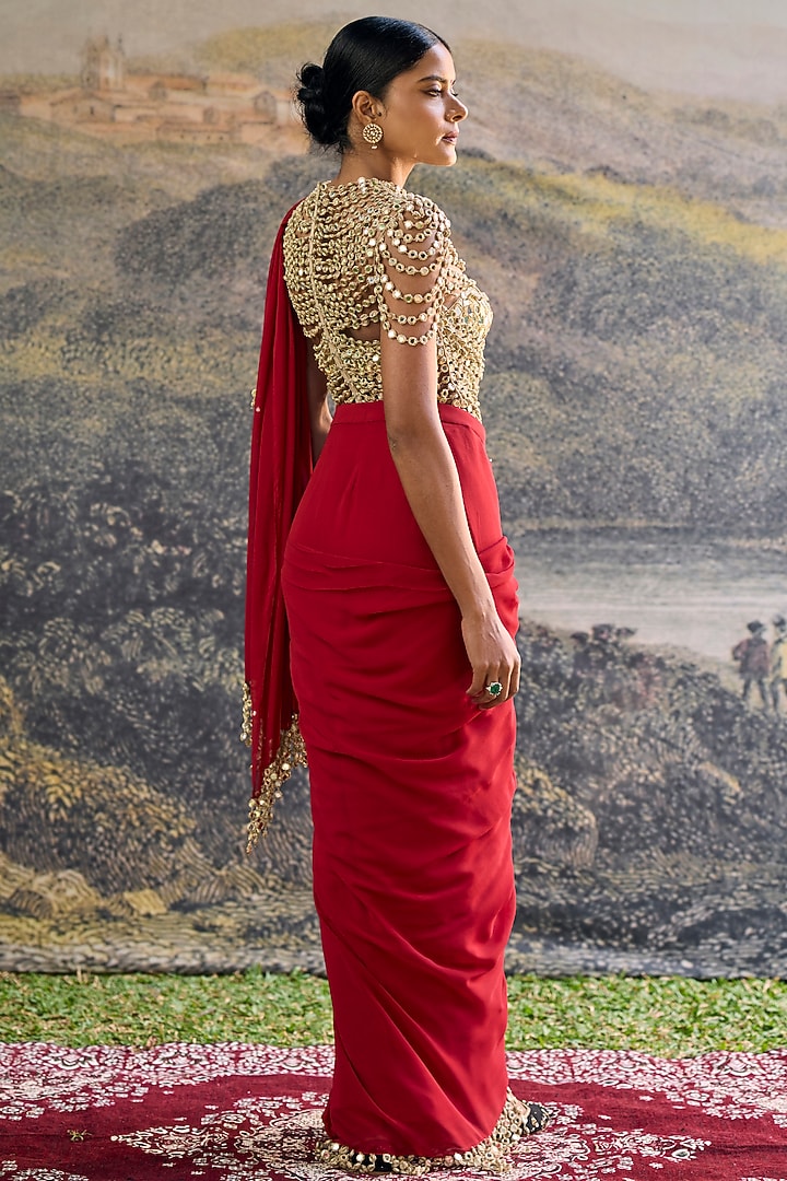 Red Georgette Mirror Embroidered Pre-Draped Paneled Reception Saree Set by ITRH at Pernia's Pop Up Shop