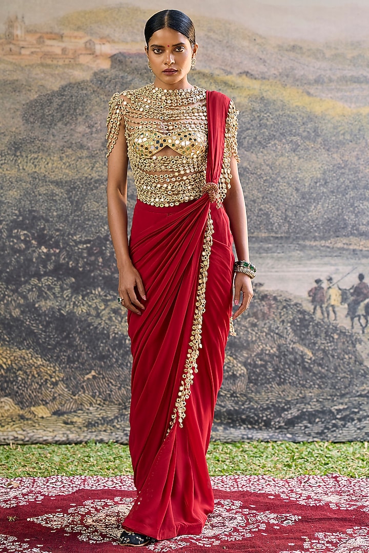 Red Georgette Mirror Embroidered Pre-Draped Paneled Reception Saree Set by ITRH at Pernia's Pop Up Shop