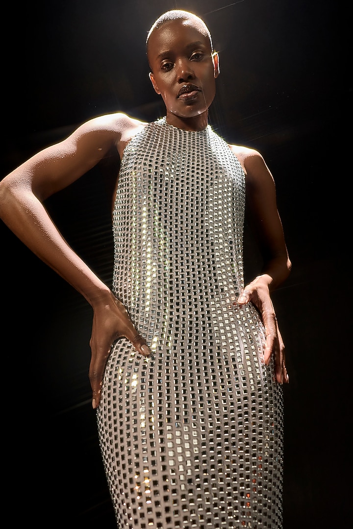 Silver Stretch Net Wedding Gown by ITRH at Pernia's Pop Up Shop