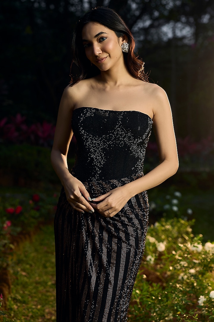 Black & Gold Net Crystal Embellished Wedding Gown by ITRH at Pernia's Pop Up Shop