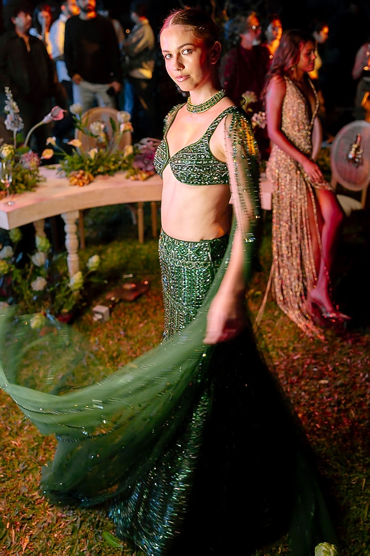 Emerald Green Net Cape Bridal Lehenga Set by ITRH at Pernia's Pop Up Shop