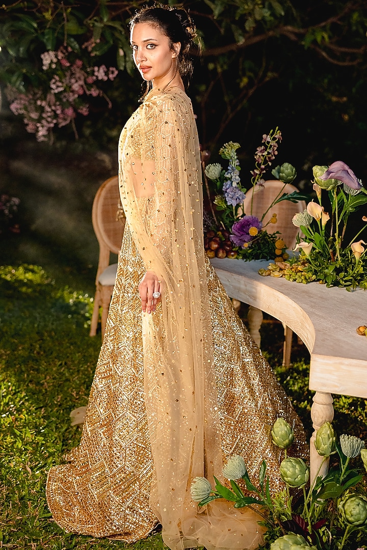 Gold Net Bridal Lehenga Set by ITRH at Pernia's Pop Up Shop