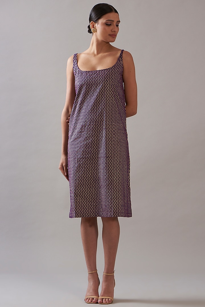 Purple Tissue Embroidered Kaftan by ITRH at Pernia's Pop Up Shop