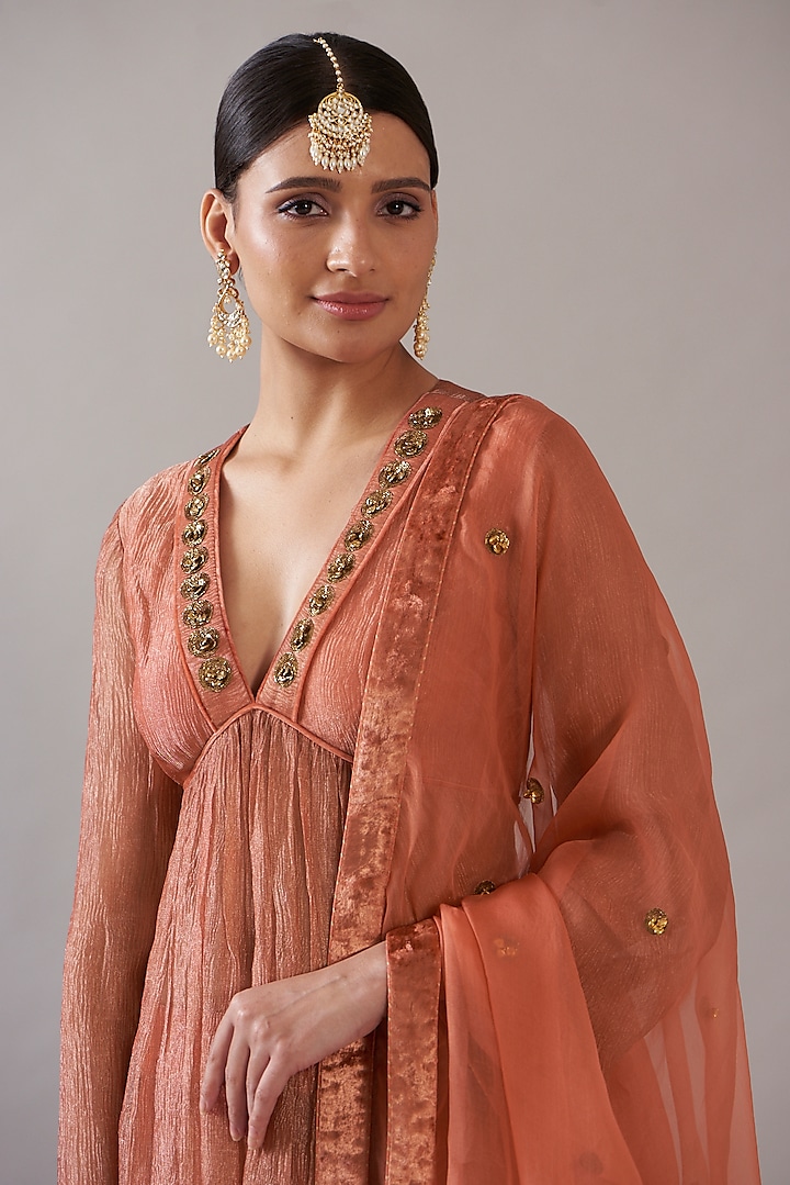 Peach Tissue Kurta Set by ITRH at Pernia's Pop Up Shop