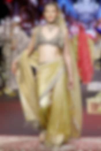Yellow Crushed Tissue Bridal Saree Set by ITRH at Pernia's Pop Up Shop