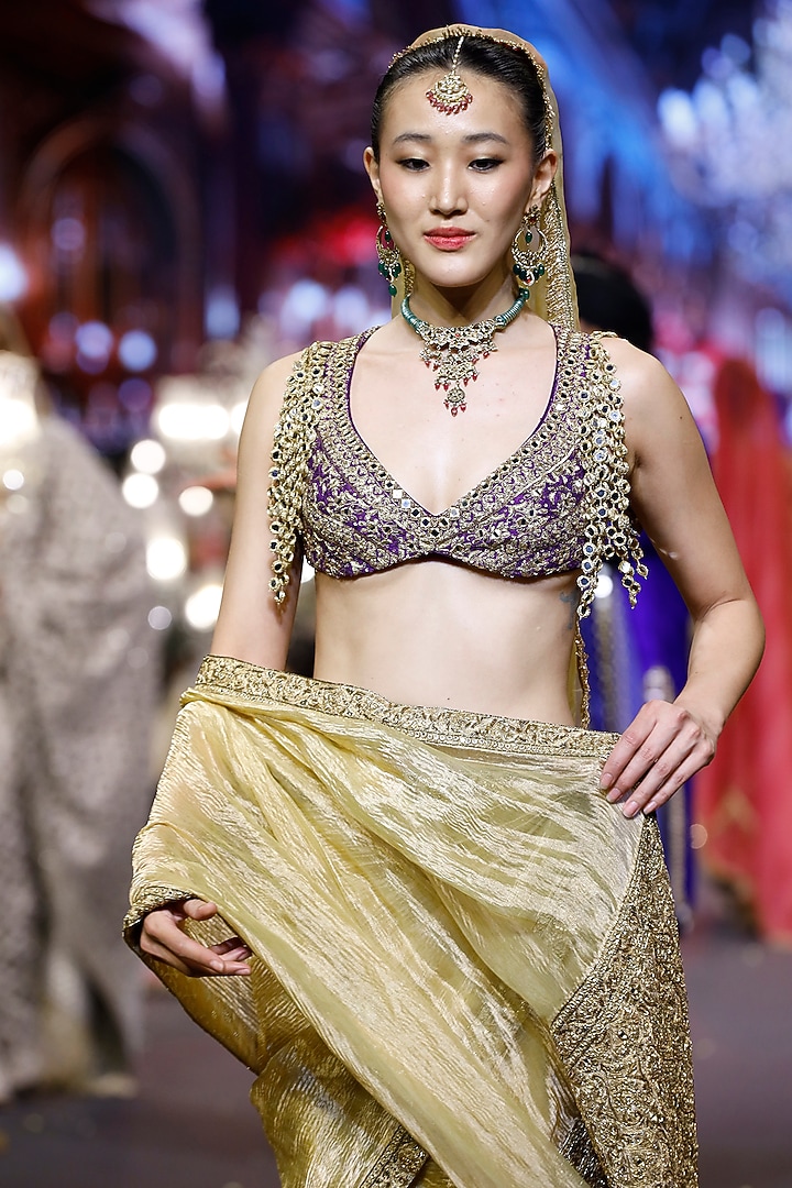 Yellow Crushed Tissue Bridal Saree Set by ITRH at Pernia's Pop Up Shop